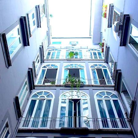 Around Toledo Hotel เนเปิลส์ ภายนอก รูปภาพ